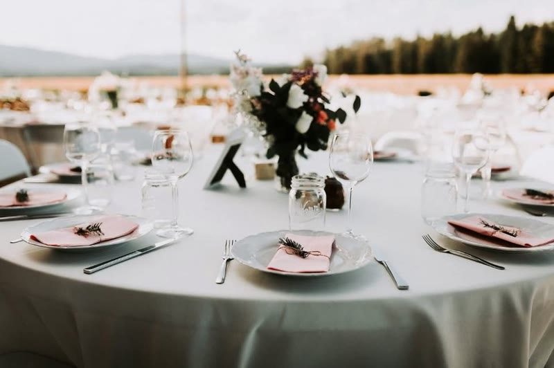 Table setting by Celebrate Event Rentals, Bigfork Montana
