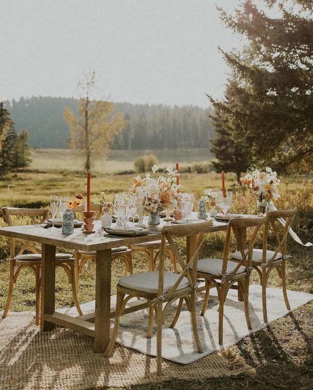 Table setting by Celebrate Event Rentals, Bigfork Montana
