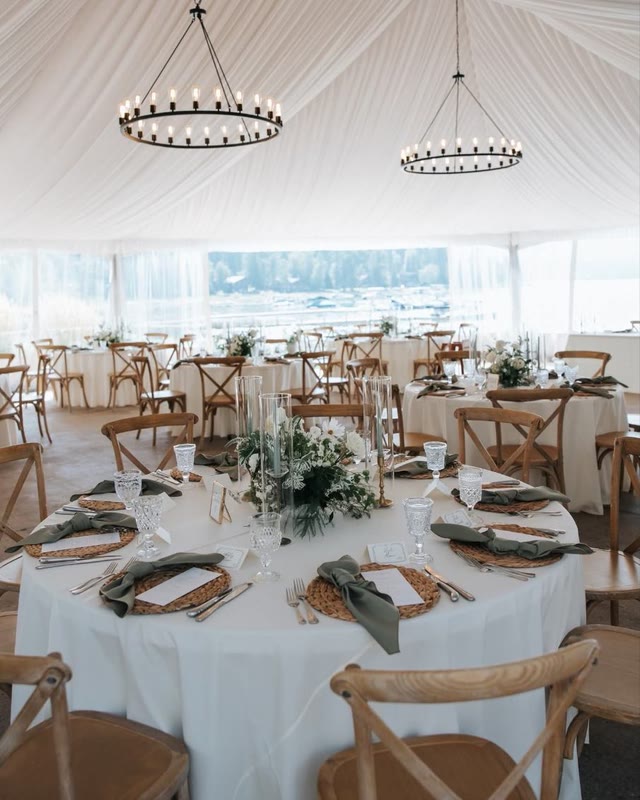 Table setting by Celebrate Event Rentals, Bigfork Montana